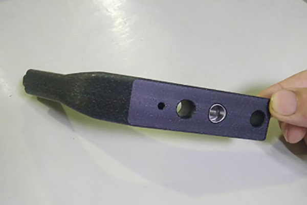 連續(xù)碳纖維增強PEEK骨科醫(yī)療部件(二)